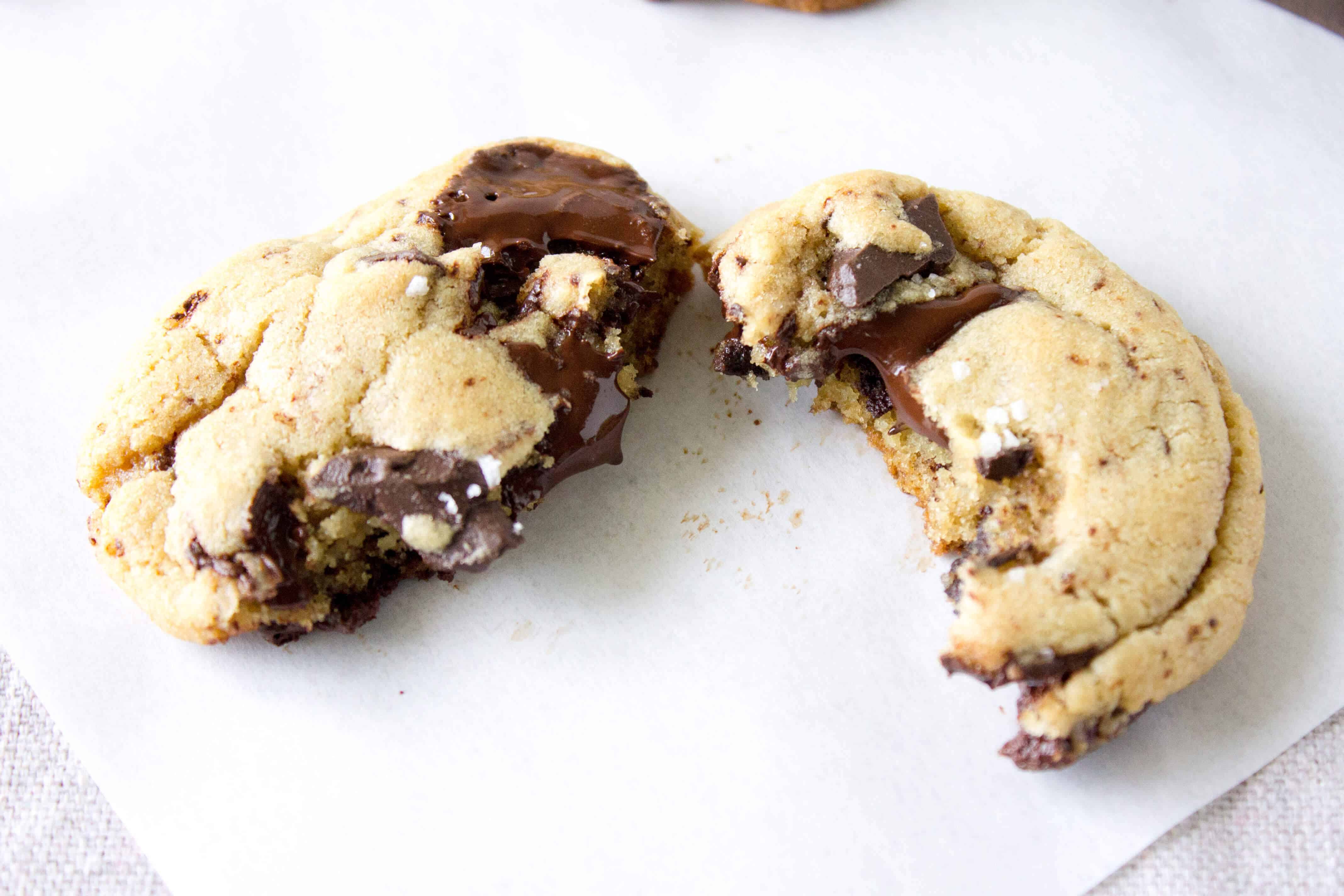 salted dark chocolate chip cookies 