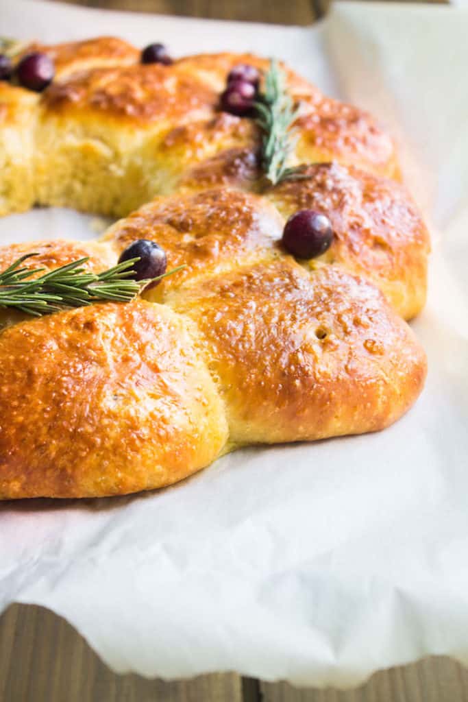 cranberry stuffed brioche wreath