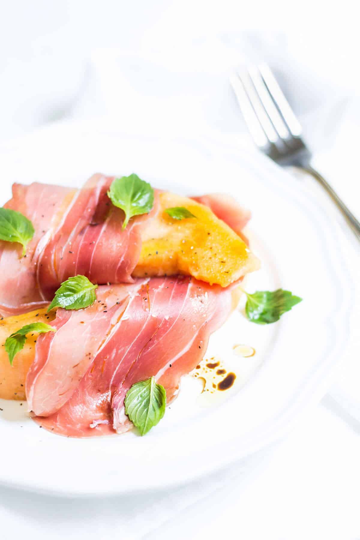 prosciutto melon salad