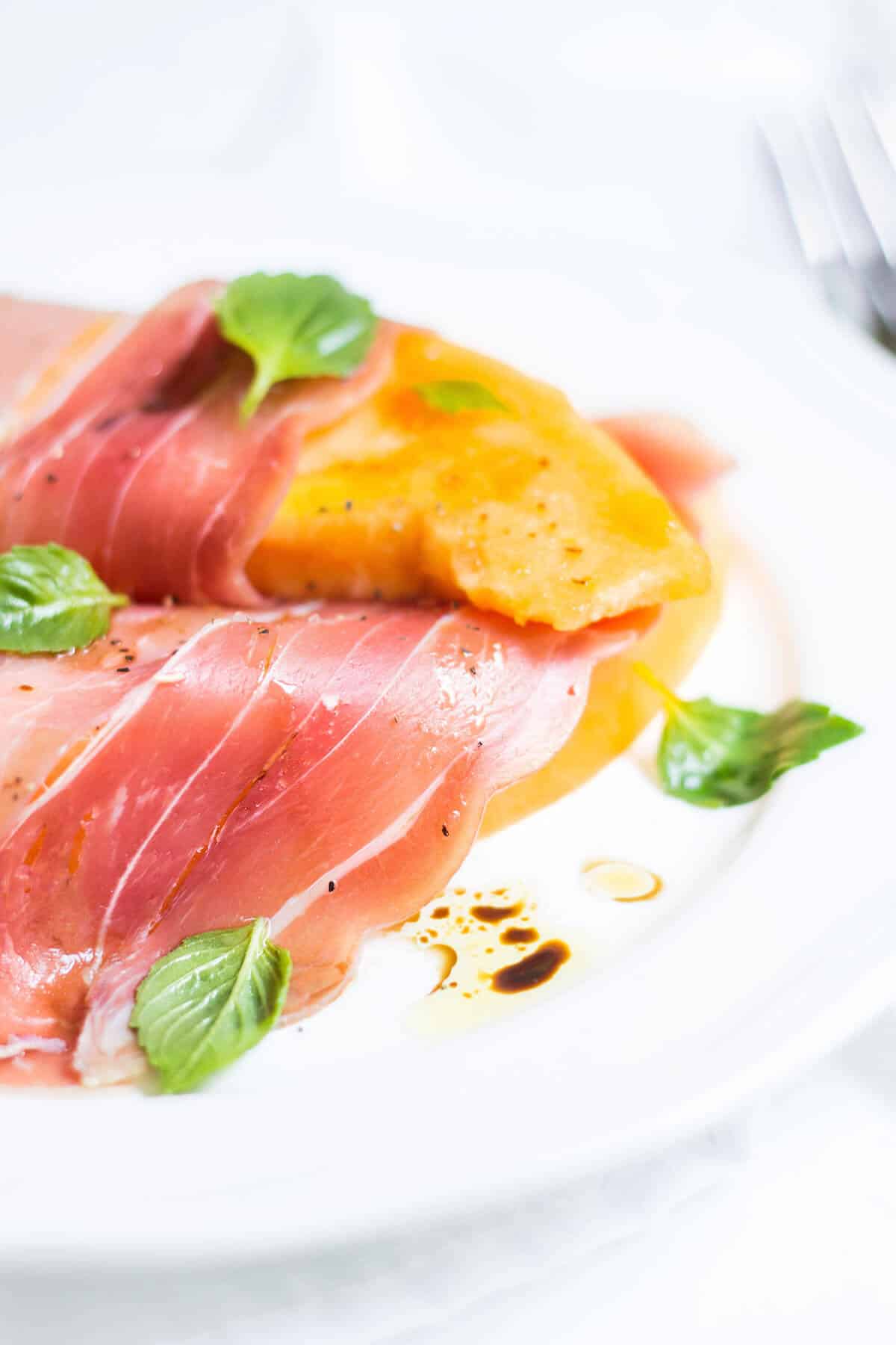 prosciutto melon salad
