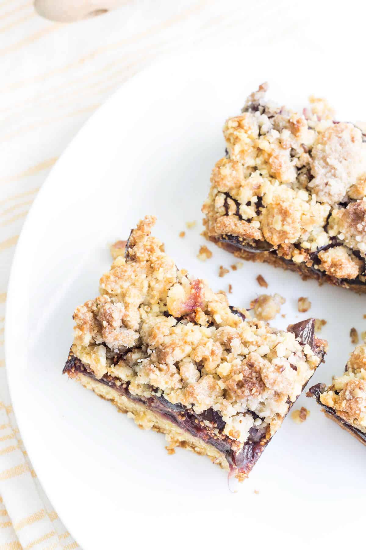 fig crumble bars