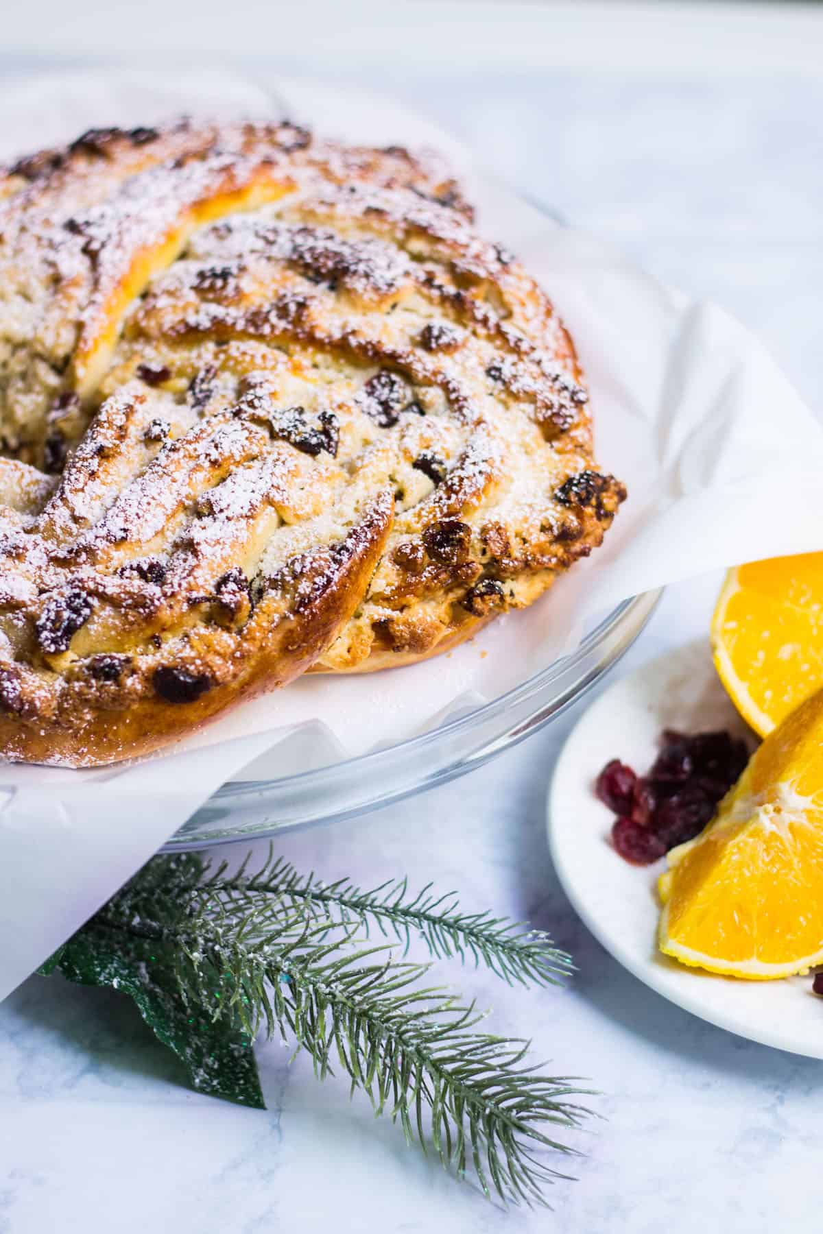 Couronne with Cranberries and Pecans: a holiday bread wreath perfect for breakfast! Recipe via MonPetitFour.com