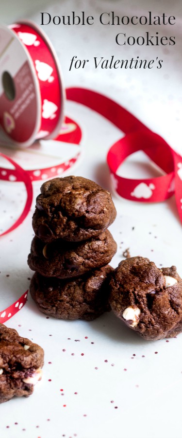 Double Chocolate Cookies - perfect for Valentine's Day! Recipe via MonPetitFour.com