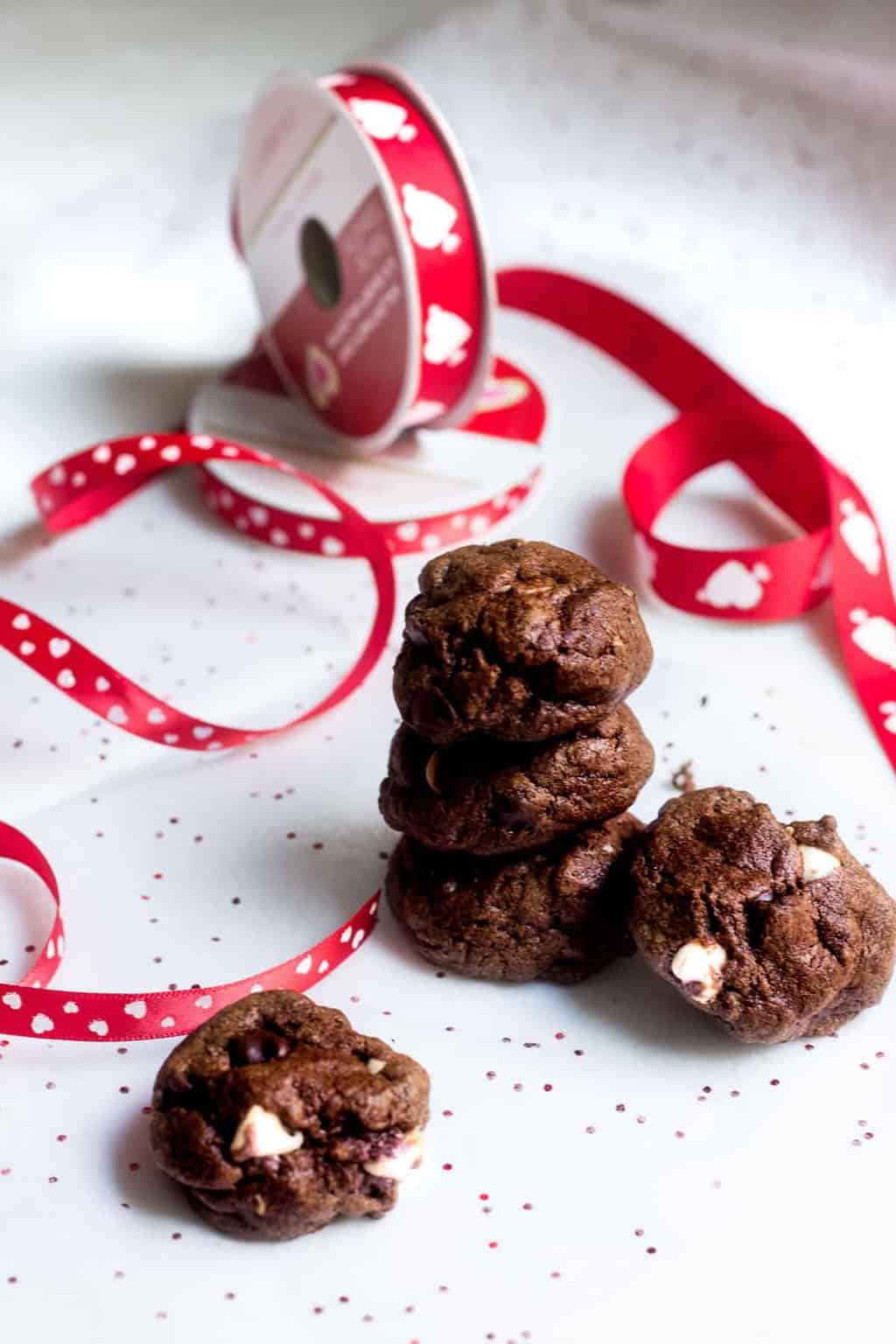 Double Chocolate Cookies - perfect for Valentine's Day! Recipe via MonPetitFour.com