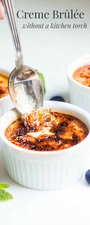 Creme Brulee without a torch! Make vanilla creme brulee with an irresistible sugar topping at home with this recipe! via MonPetitFour.com