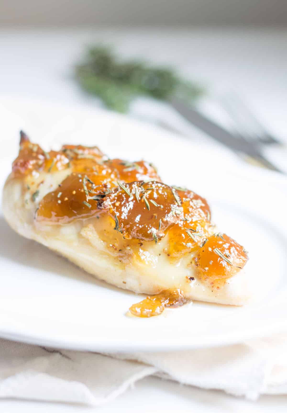 Easy Baked Chicken with Fig Preserves. A 30-minute dinner that's beautiful and delicious! Recipe via MonPetitFour.com