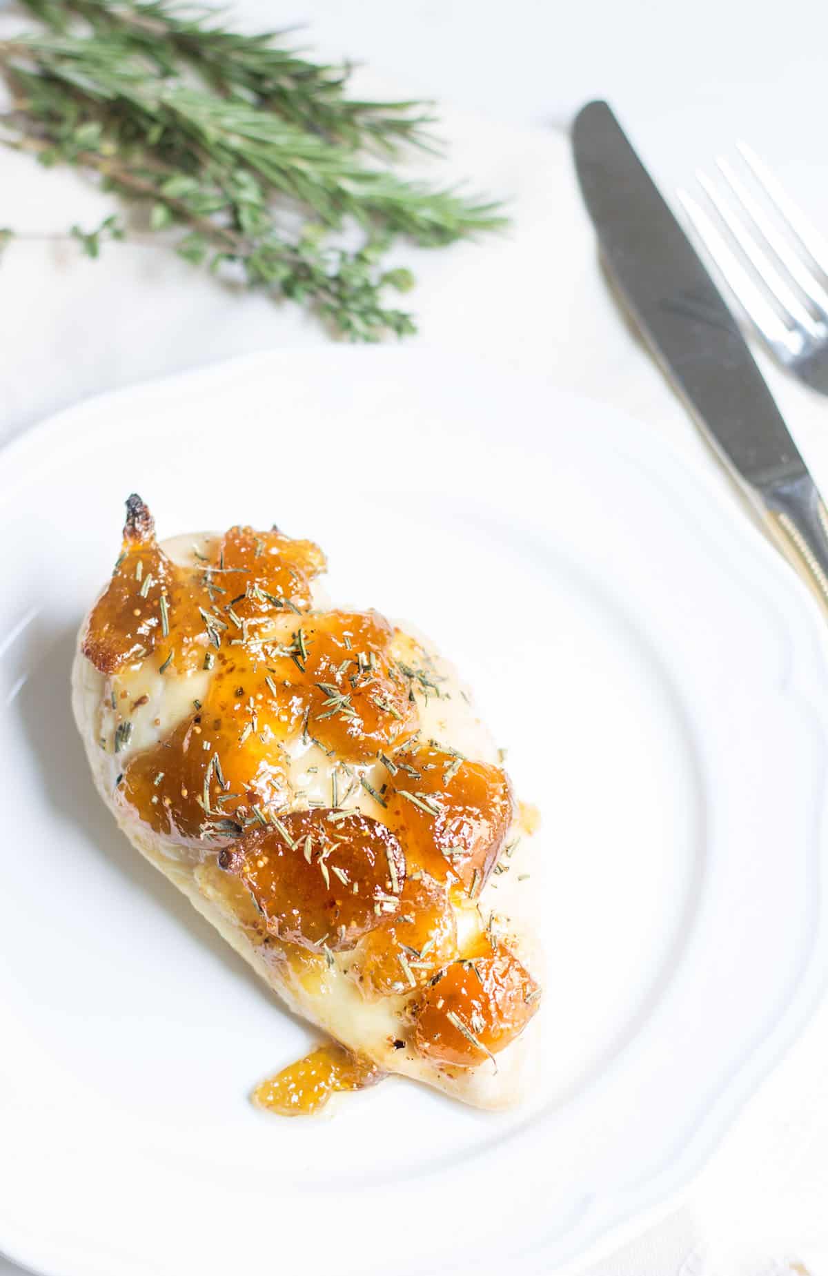 Easy Baked Chicken with Fig Preserves. A 30-minute dinner that's beautiful and delicious! Recipe via MonPetitFour.com