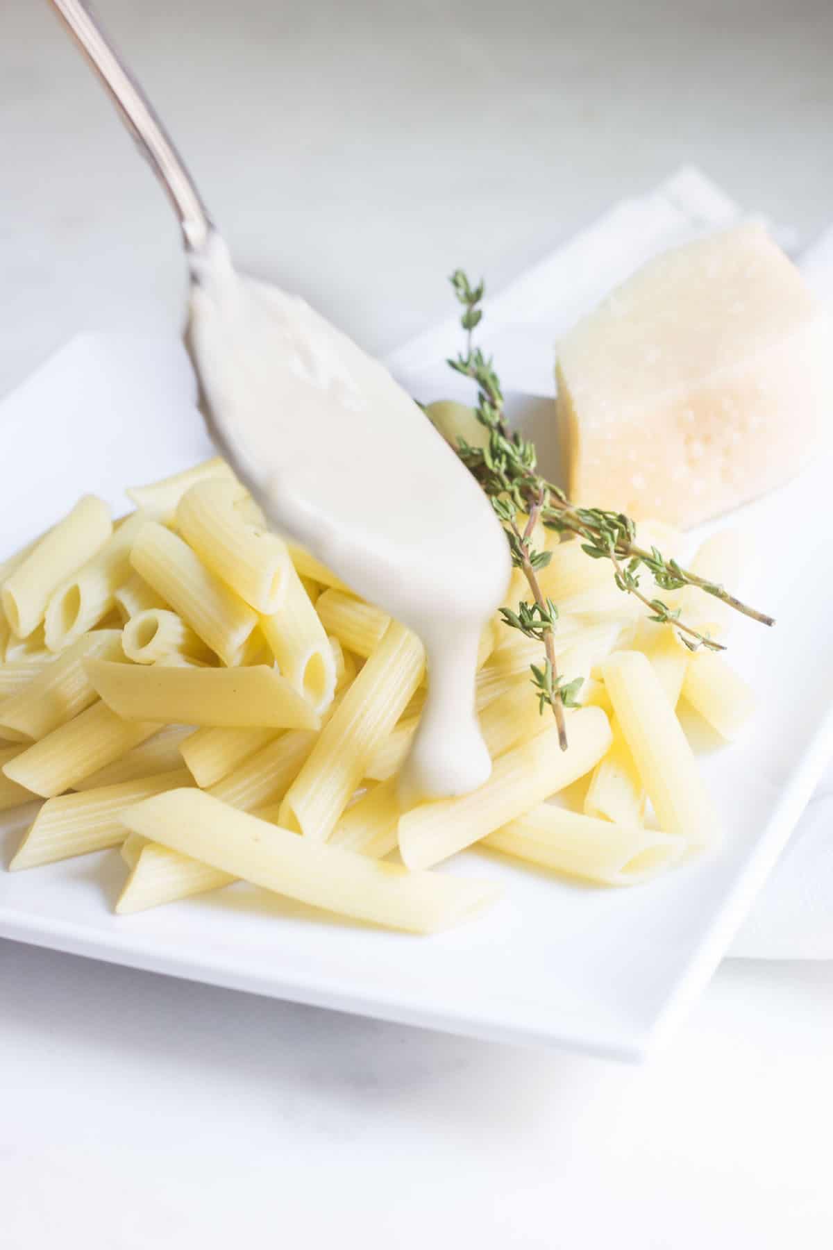 Mornay Sauce: a white cheese sauce that's perfect for pasta, chicken, veggies and more! Recipe via MonPetitFour.com
