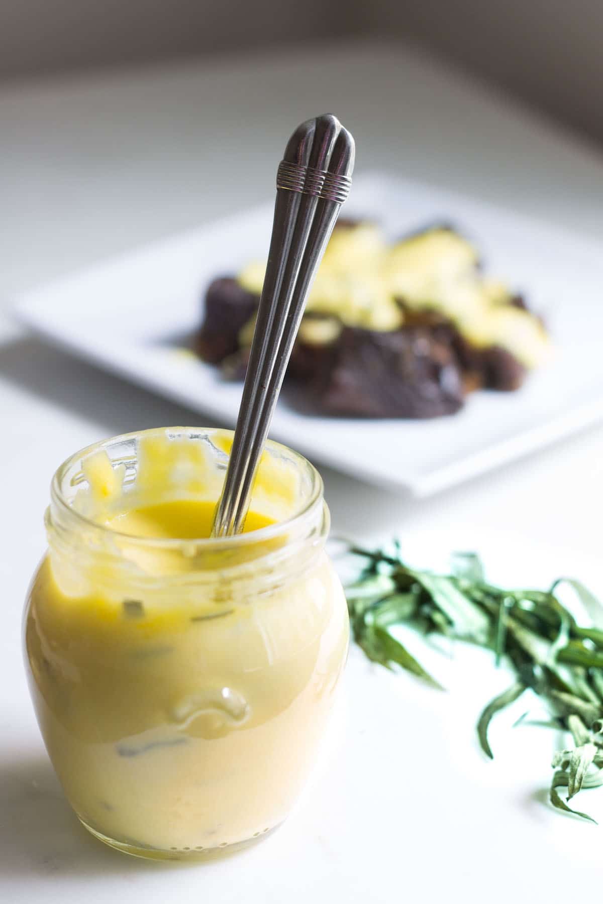 Béarnaise Sauce: a creamy, tarragon-flavored French sauce that's a dream over meat, poultry, and fish! Recipe via MonPetitFour.com