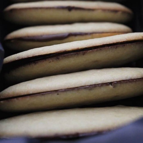 homemade milano cookies