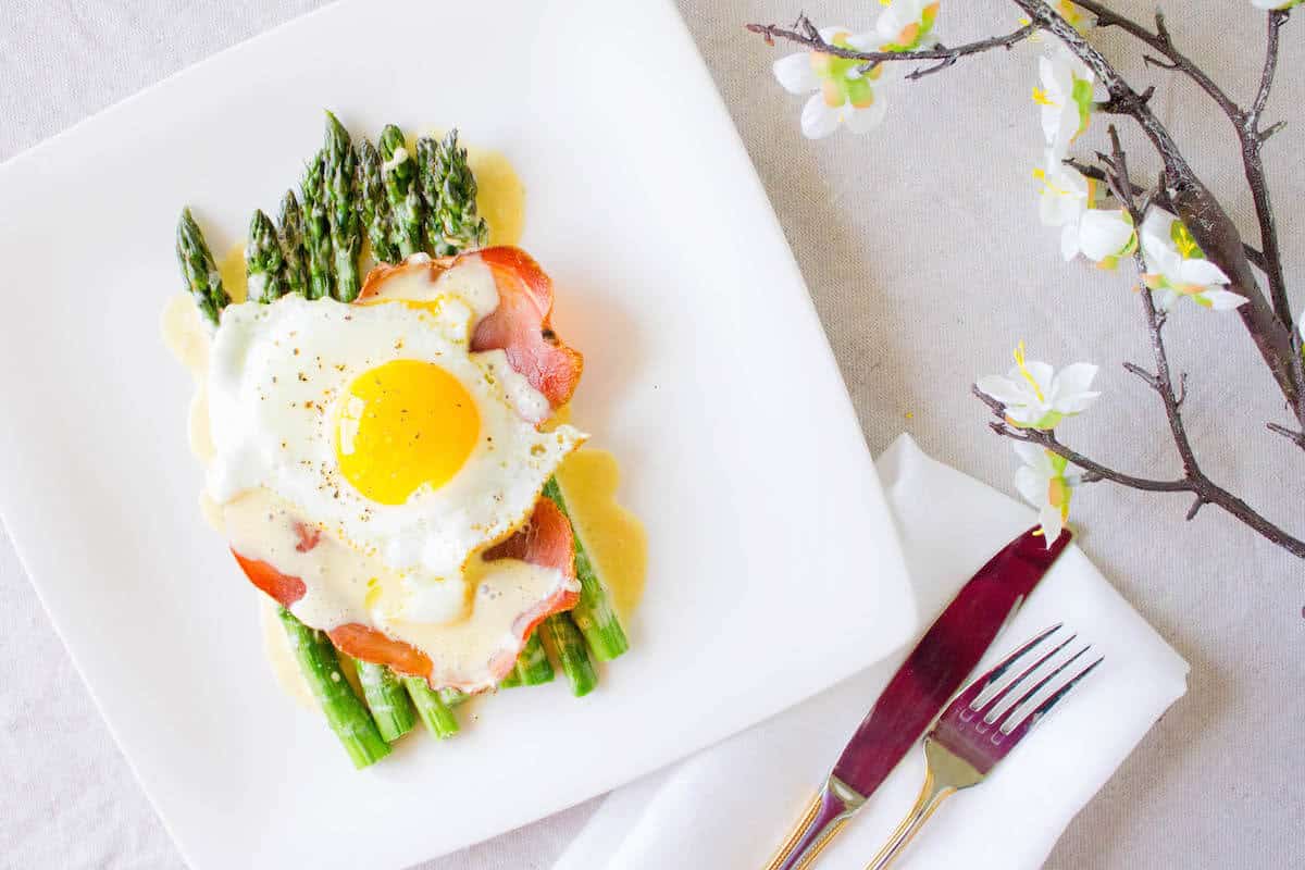 Asparagus with Hollandaise Sauce