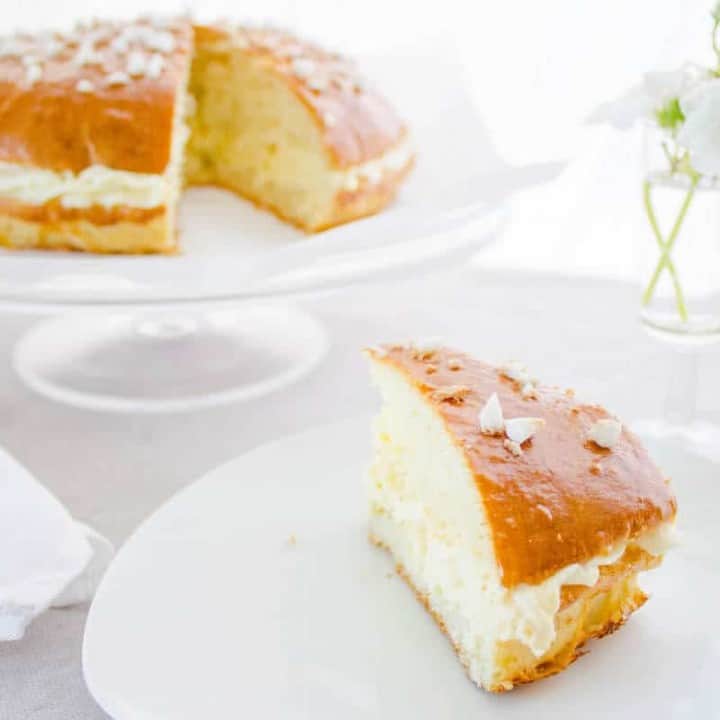 Tarte Tropézienne pastry slice