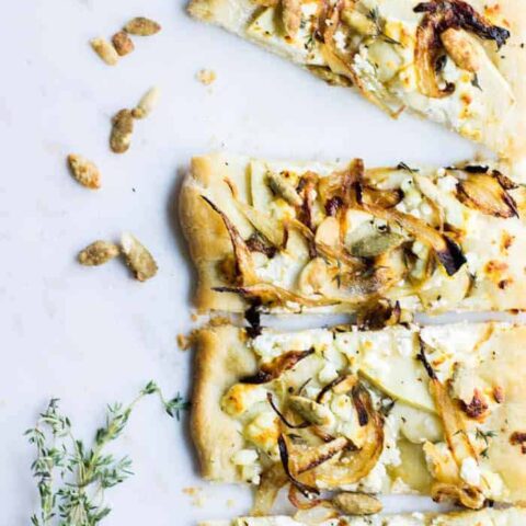 apple chevre flatbread