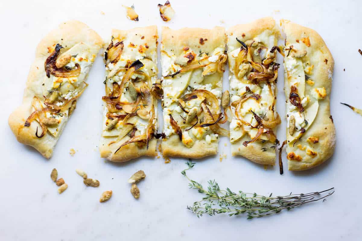 apple chevre flatbread
