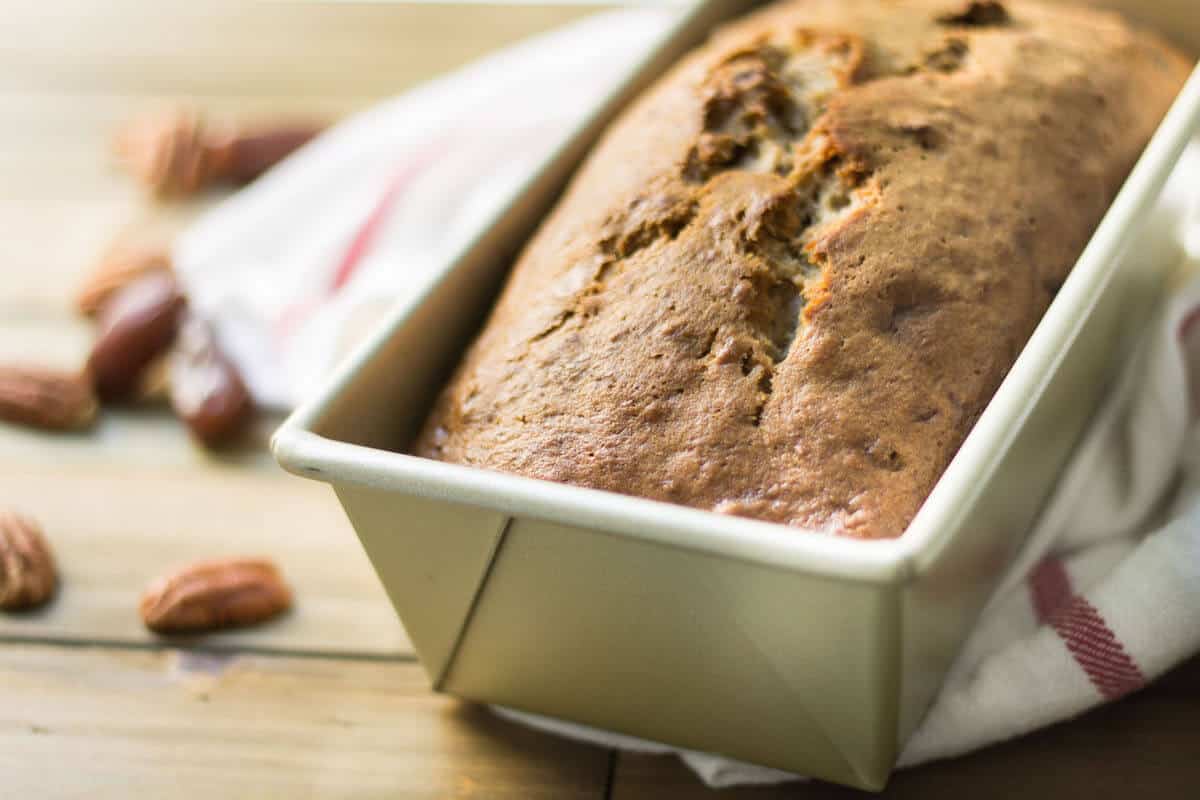 banana date nut bread