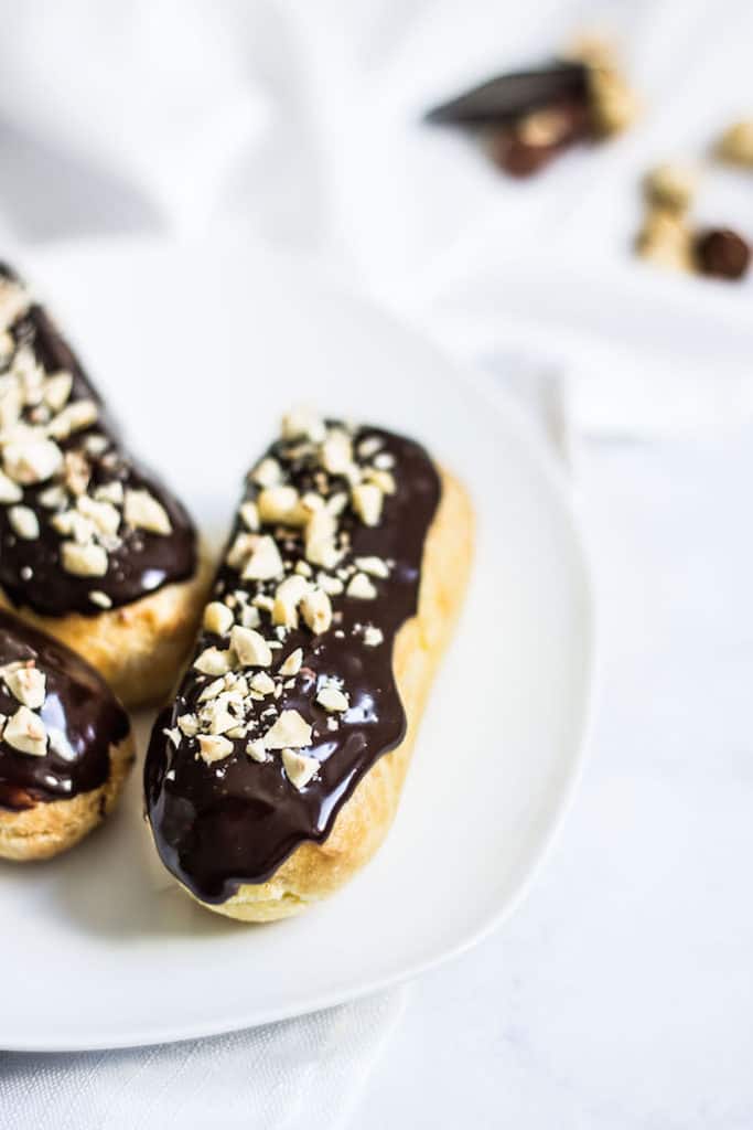 easy chocolate eclair recipe close-up image