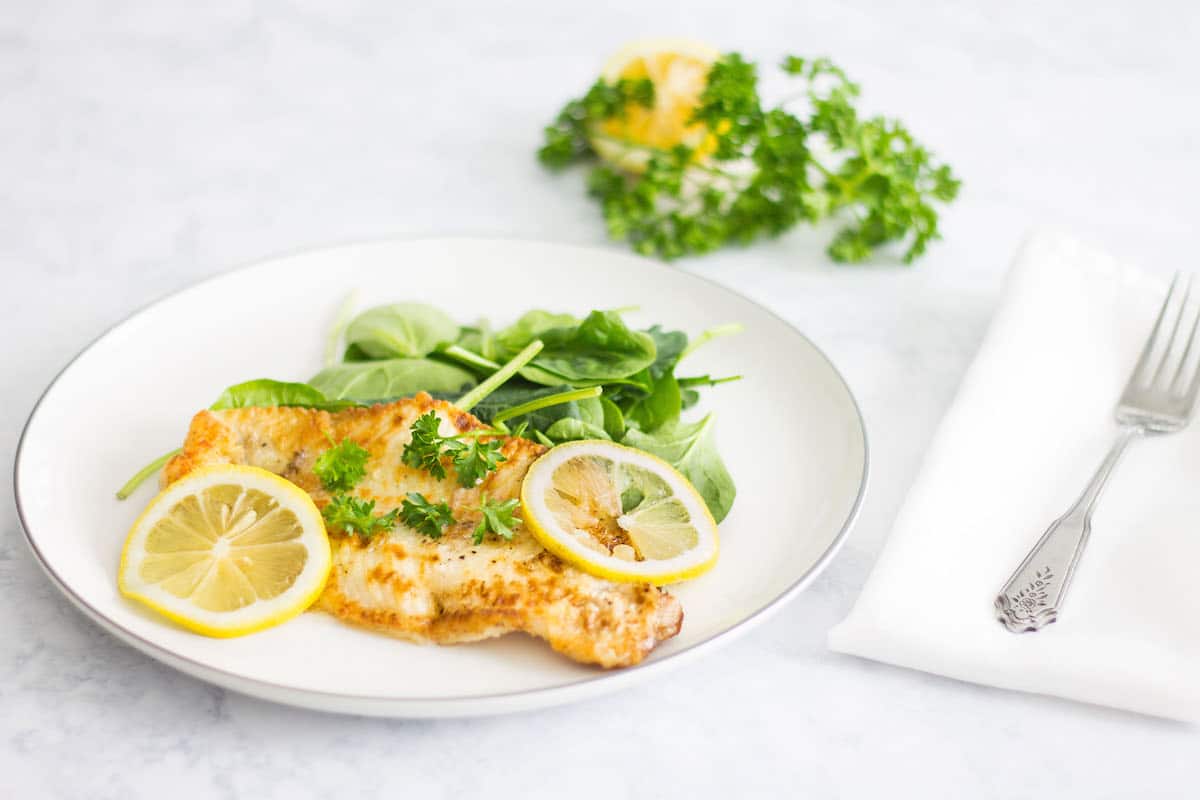 Sole Meunière: Fish pan-fried in a lemon-butter sauce. 10 minute meal! Recipe via MonPetitFour.com
