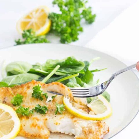 Sole Meunière: Fish pan-fried in a lemon-butter sauce. 10 minute meal! Recipe via MonPetitFour.com