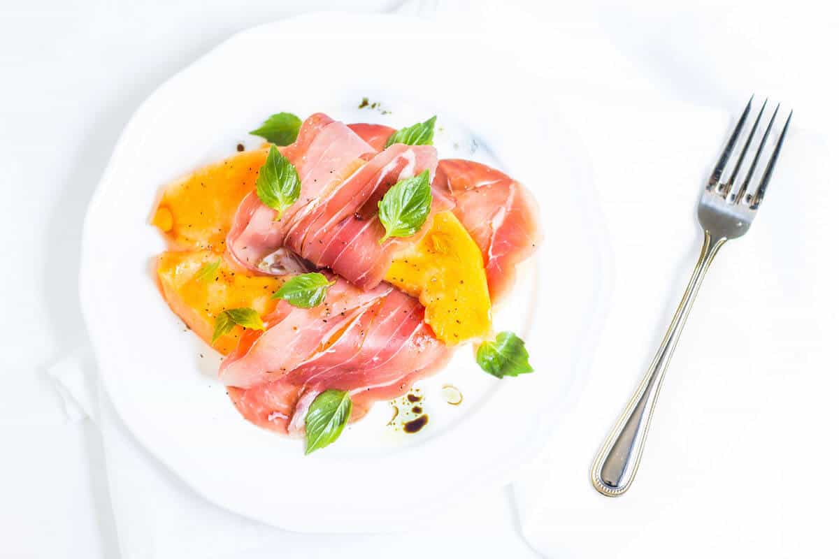 prosciutto melon salad