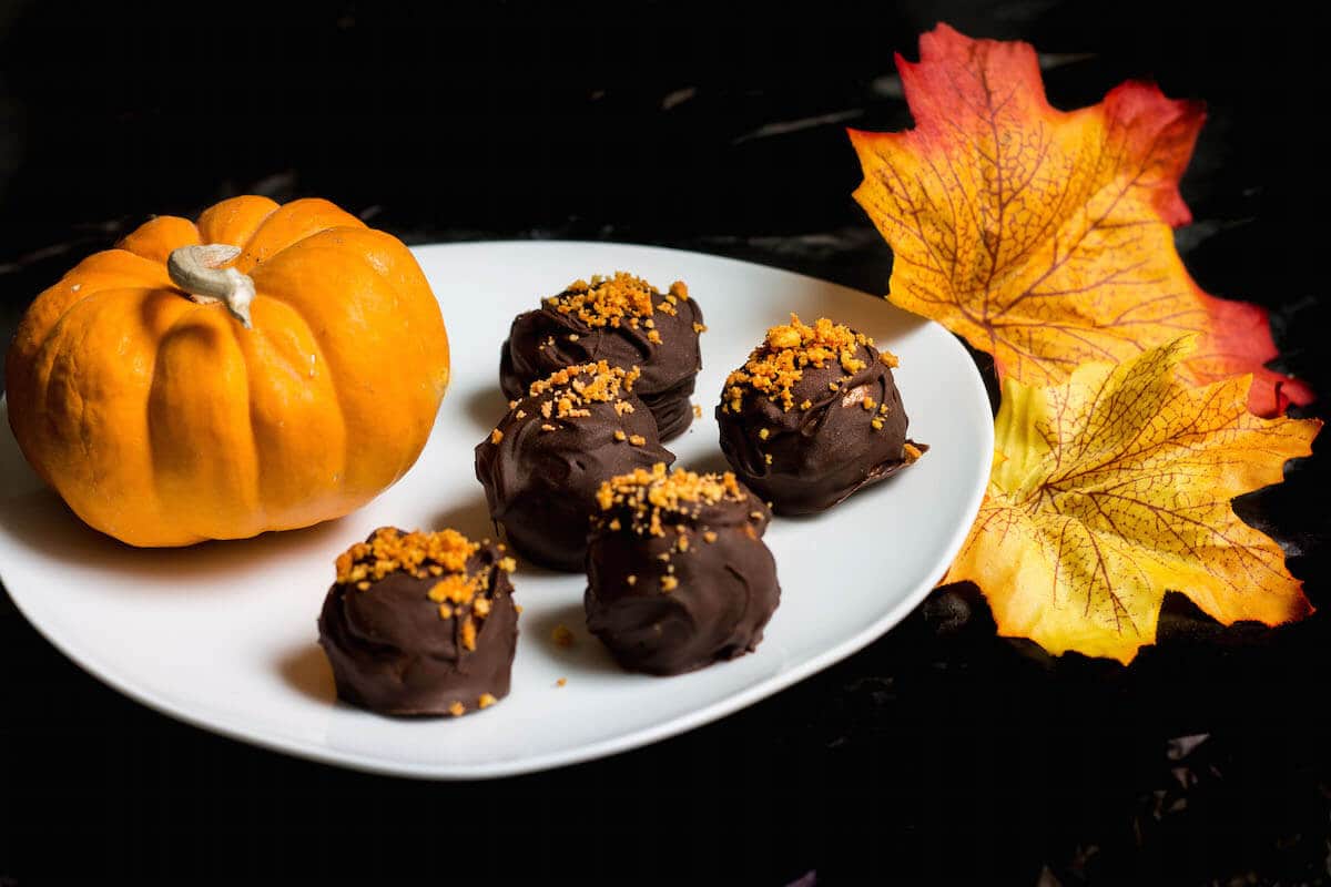 Oreo Truffles made with Pumpkin Spice Oreos