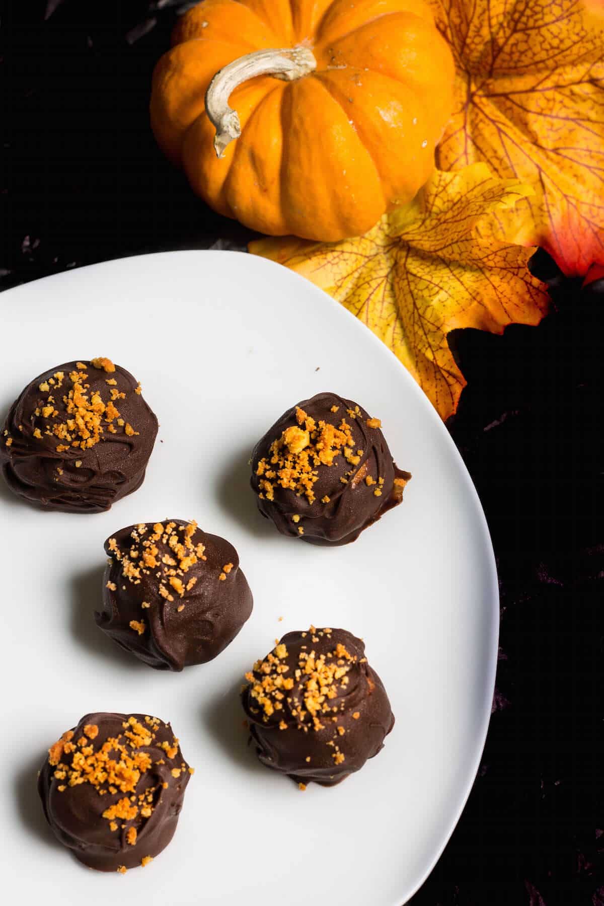 Oreo Truffles made with Pumpkin Spice Oreos overhead shot