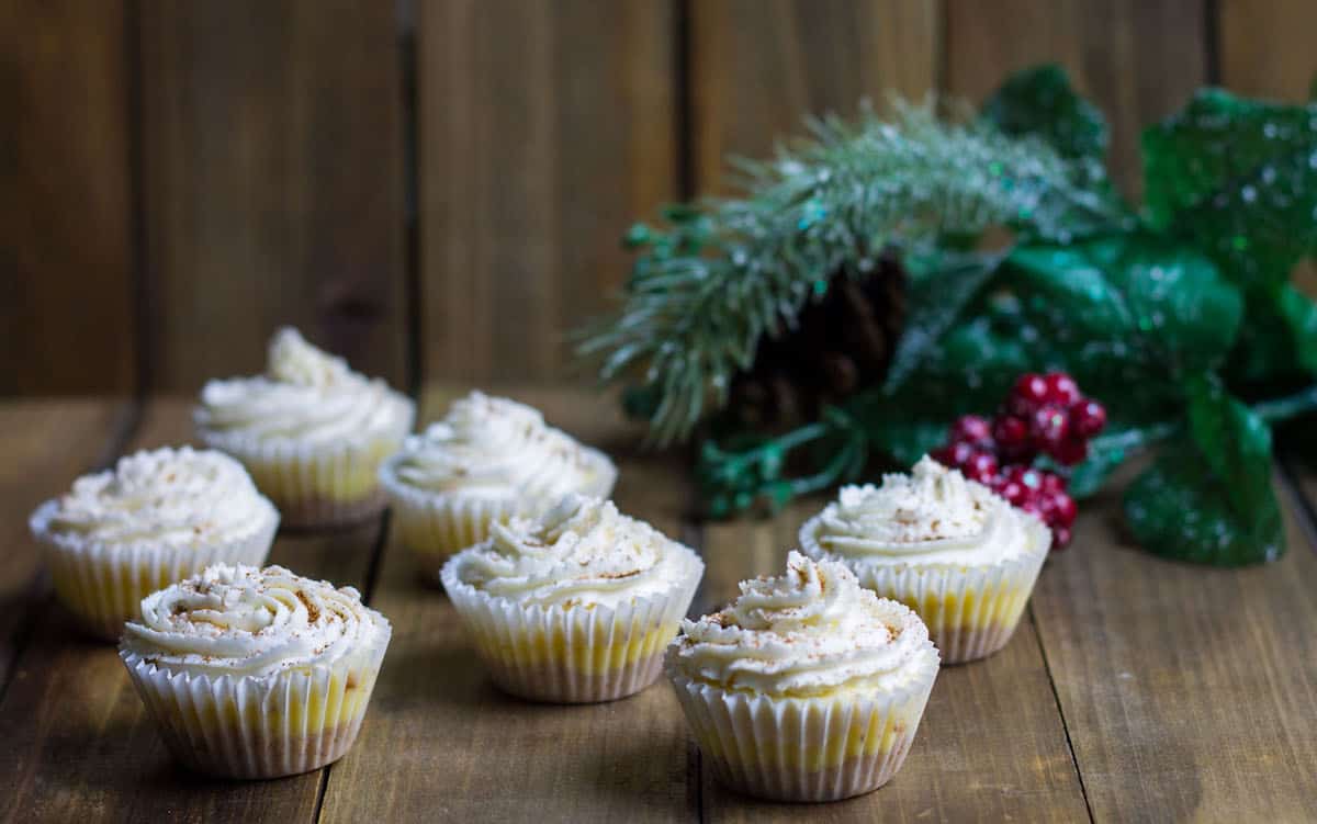 Eggnog Cream Tarts: bite-size and perfect for your holiday party! Recipe via MonPetitFour.com