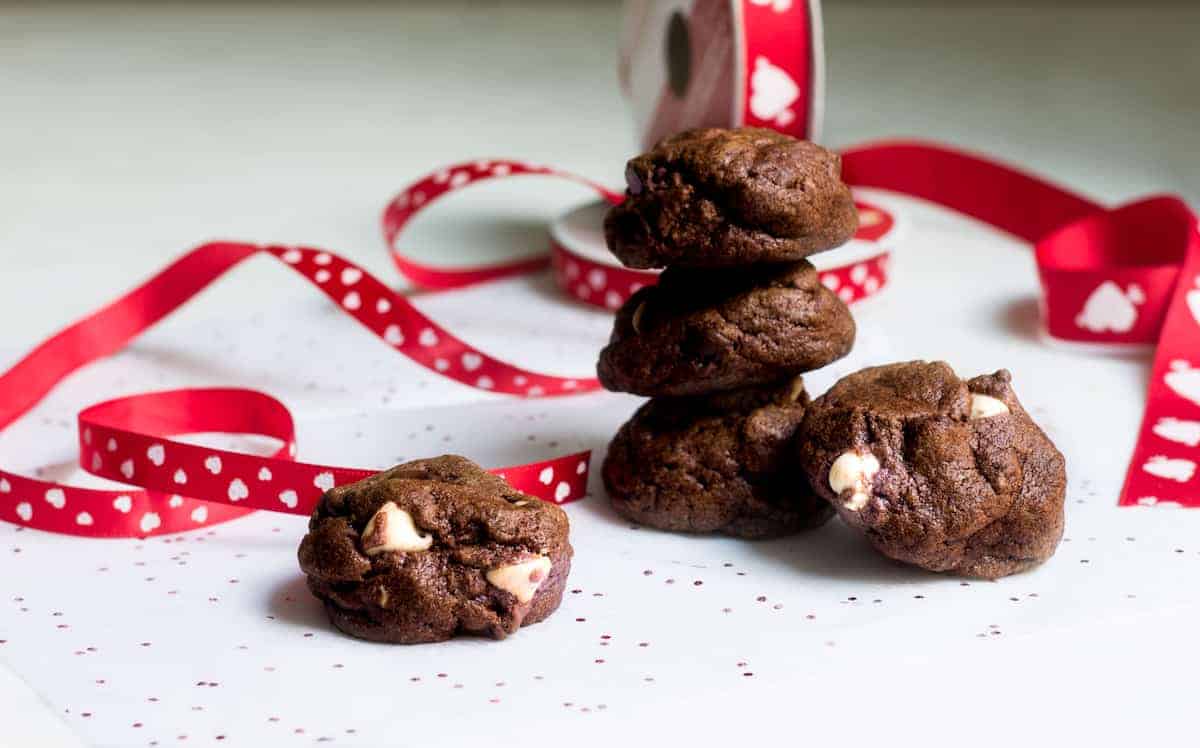 Double Chocolate Cookies - perfect for Valentine's Day! Recipe via MonPetitFour.com