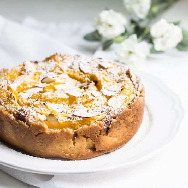 Frangipane Tart with Oranges: a sweet, almond cream tart with delicious orange wedges. Recipe via MonPetitFour.com