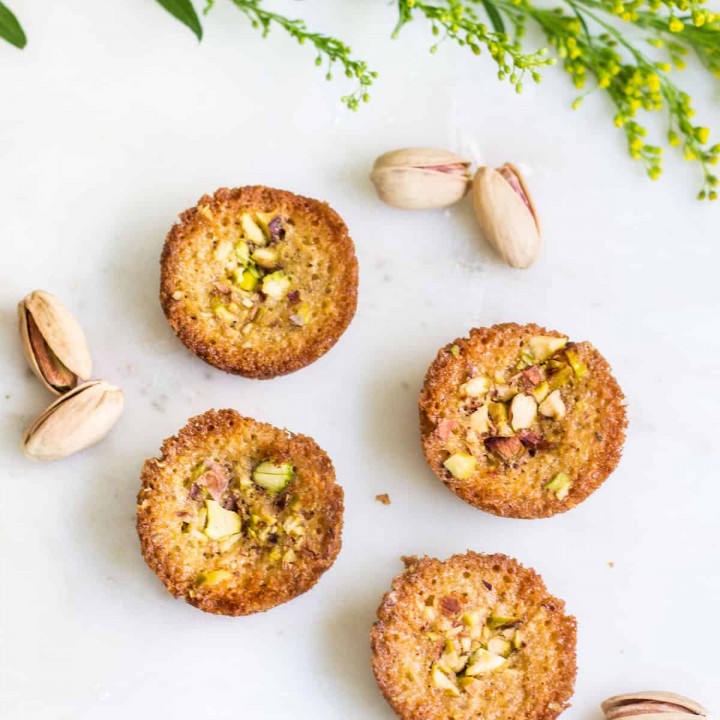 Pistachio Financiers: little almond French cakes flavored with pistachios and brown butter. Recipe via MonPetitFour.com