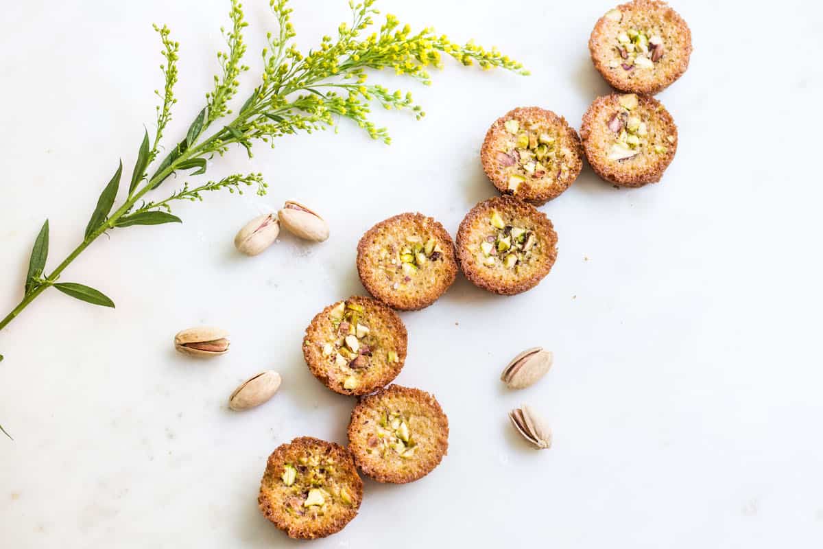 Pistachio Financiers: little almond French cakes flavored with pistachios and brown butter. Recipe via MonPetitFour.com