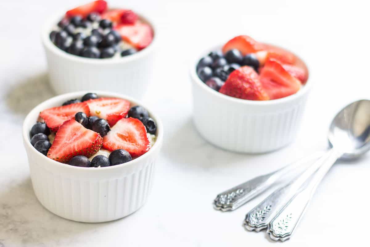 Berry Tarts: easy French tarts made with graham cracker crusts, pastry cream, and fresh berries. Recipe via MonPetitFour.com
