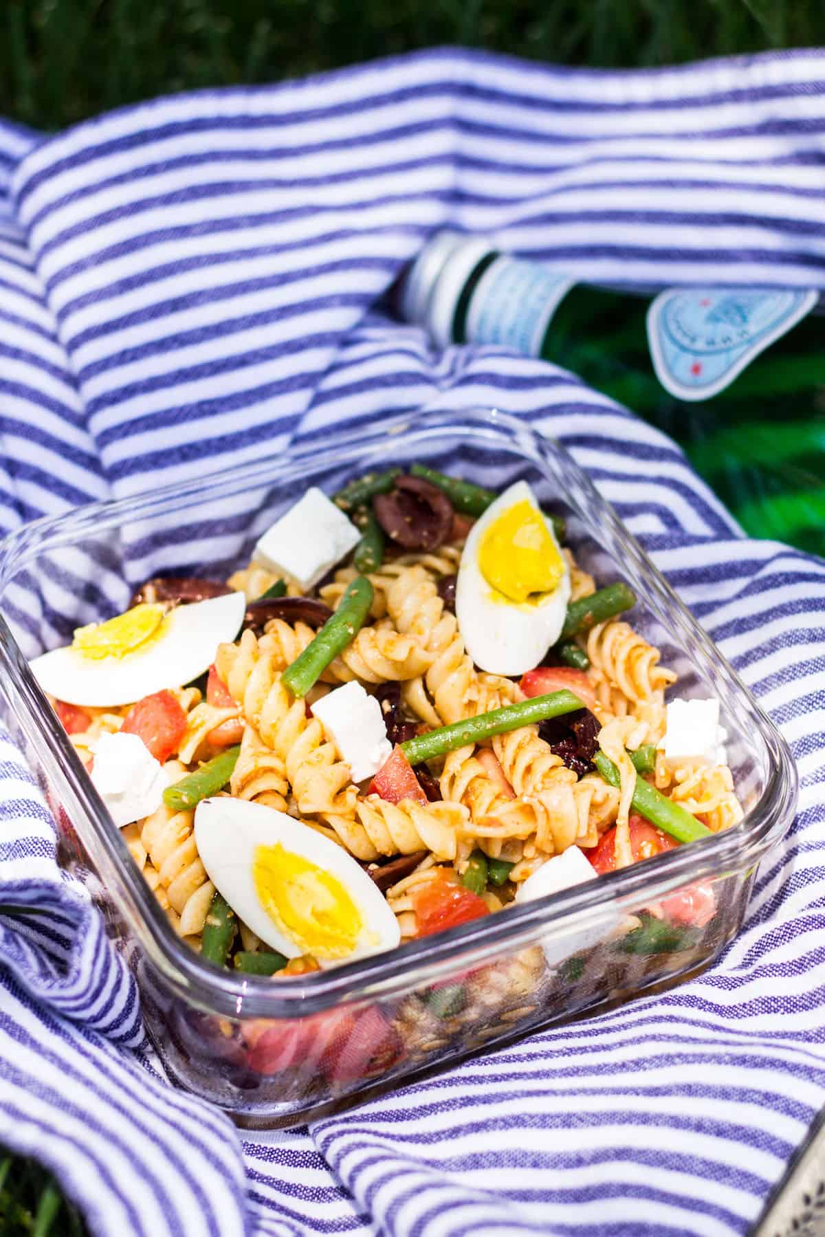 Nicoise Pasta Salad: an easy twist on a classic French salad, this tasty pasta salad is perfect for summer picnics. Recipe via MonPetitFour.com