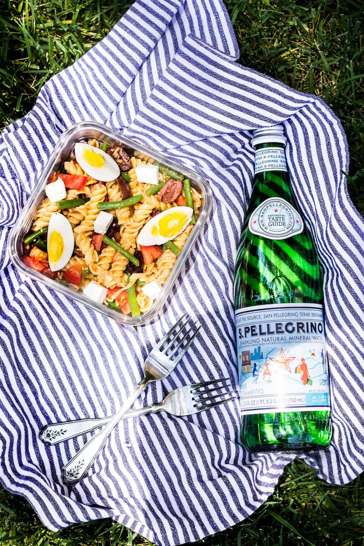 Nicoise Pasta Salad: an easy twist on a classic French salad, this tasty pasta salad is perfect for summer picnics. Recipe via MonPetitFour.com