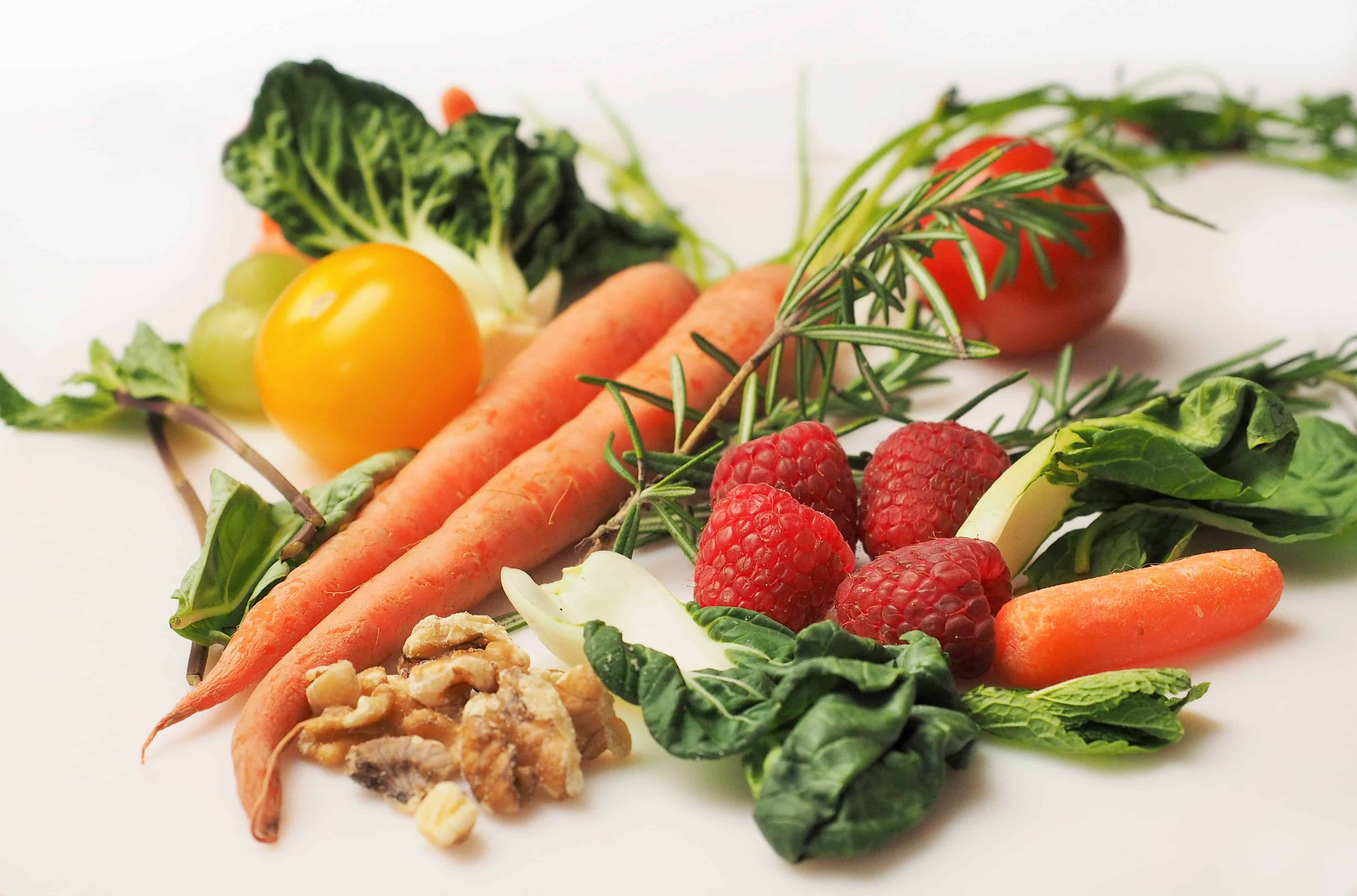 mindful eating with fruits and veggies