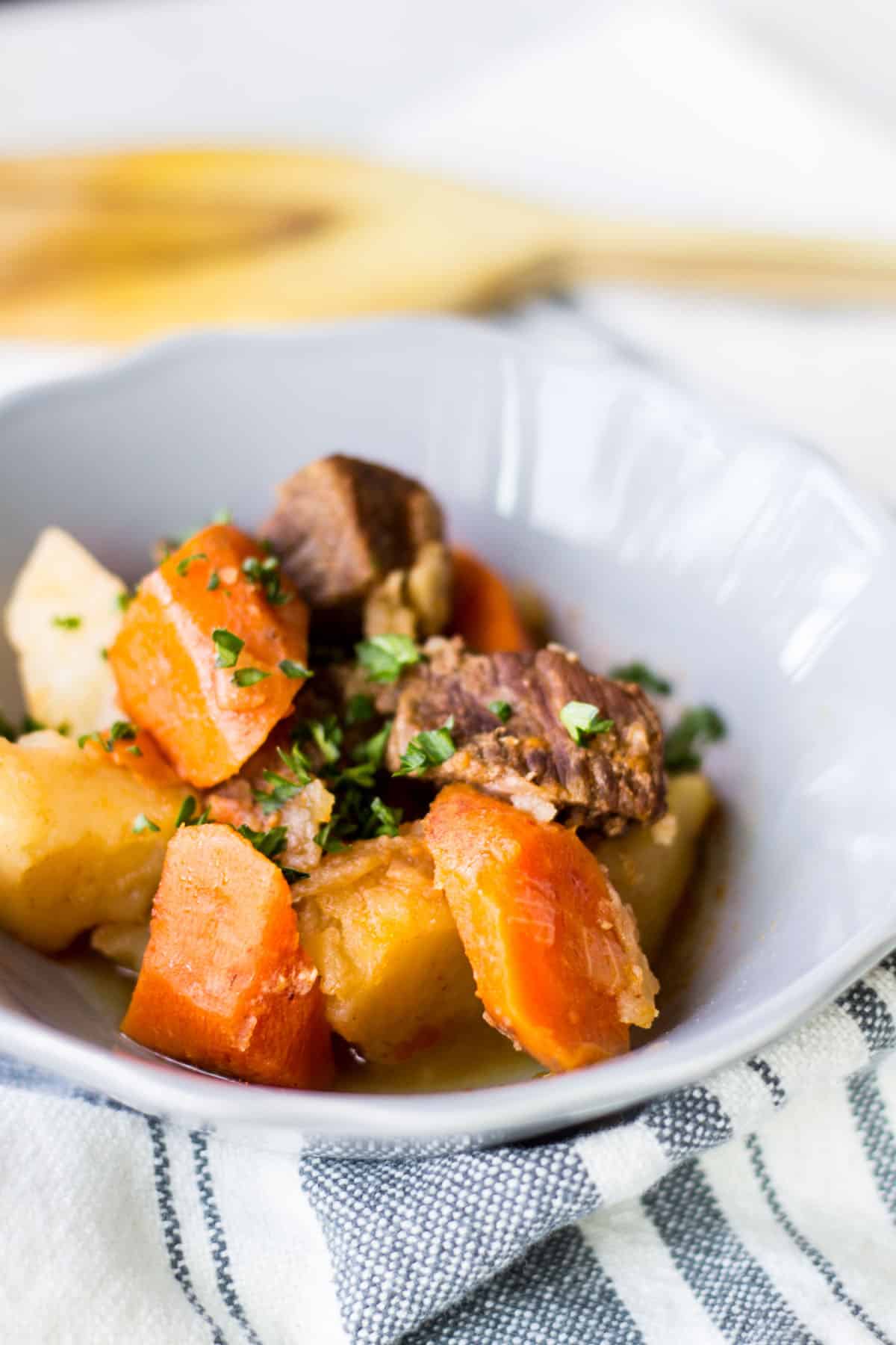 Instant Pot Beef Stew: a delicious beef stew made in the Instant Pot in half the time! A cozy, hearty meal for cold weather months. French recipe via MonPetitFour.com