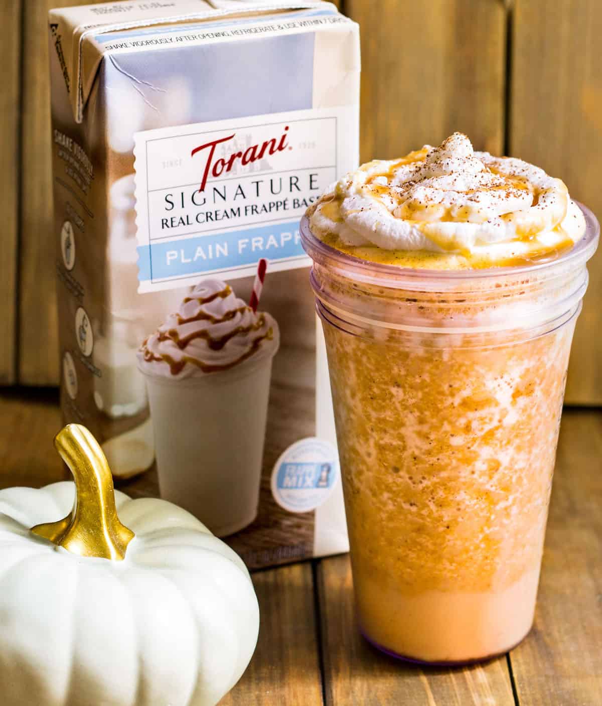 Pumpkin Spice Frappé: a rich and creamy blended drink flavored with pumpkin and pumpkin pie spice. Made with Torani Real Cream Plain Frappé Mix. Recipe via MonPetitFour.com #ad #MyToraniFrappe