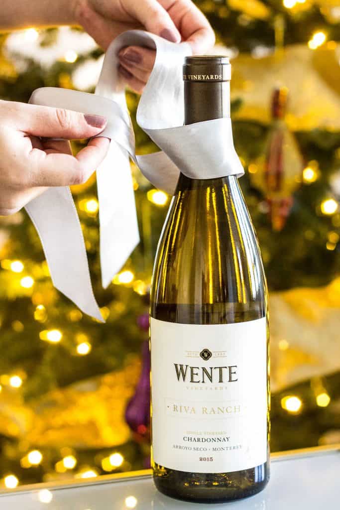 Quick and Easy Holiday Hostess Gift via MonPetitFour.com #MakeTime #ad