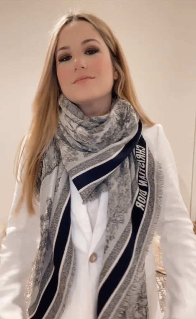 triangle scarf