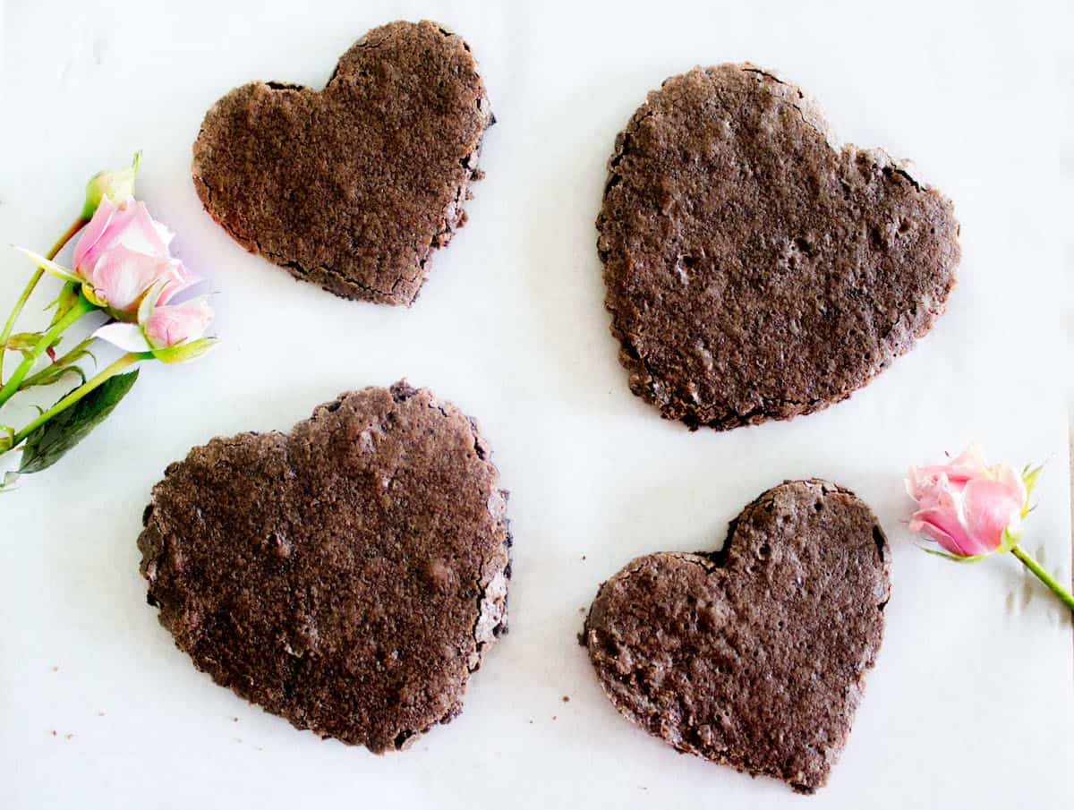 Heart-Shaped-Brownies different sizes