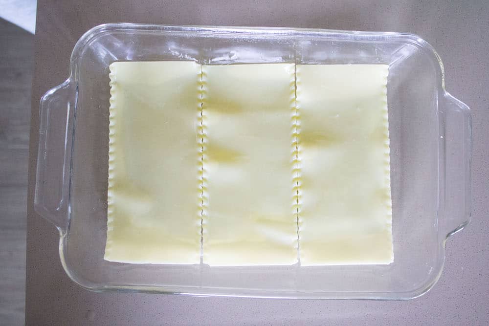 Easy beef lasagna pasta via Mon Petit Four