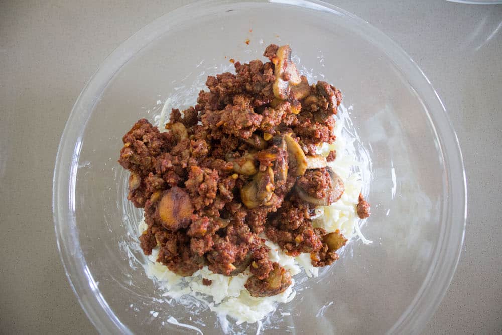 Easy Beef Lasagna beef and cheese via Mon Petit Four