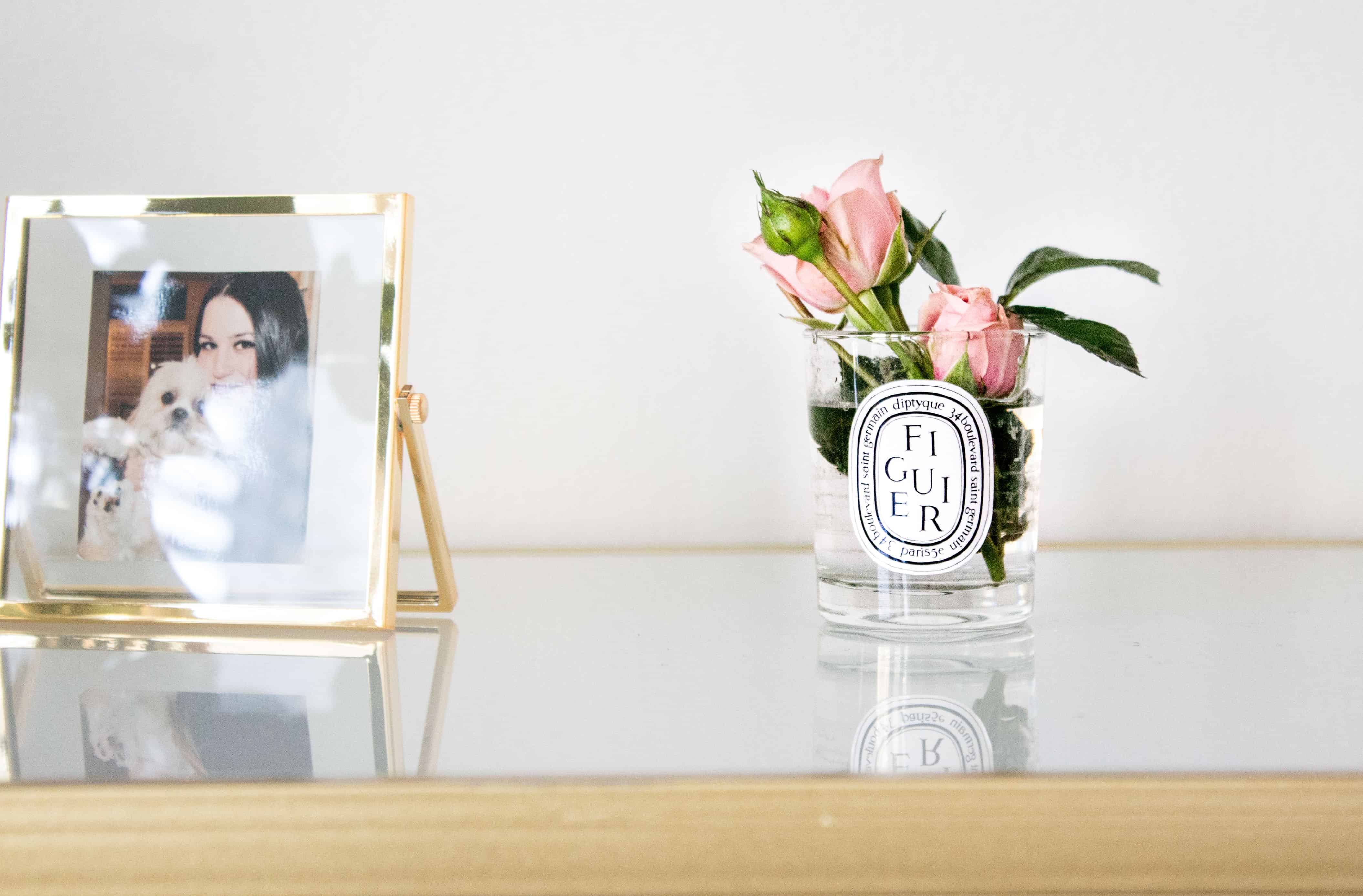 Small floral arrangements with pink roses statement piece via MonPetitFour.com