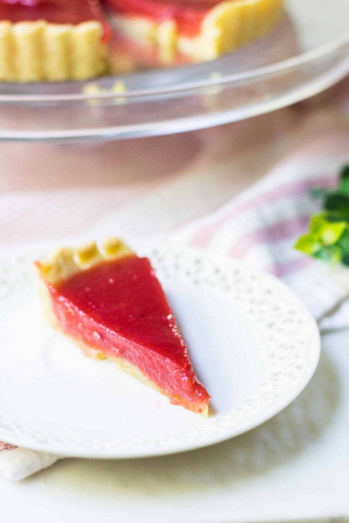 slice of cranberry tart image