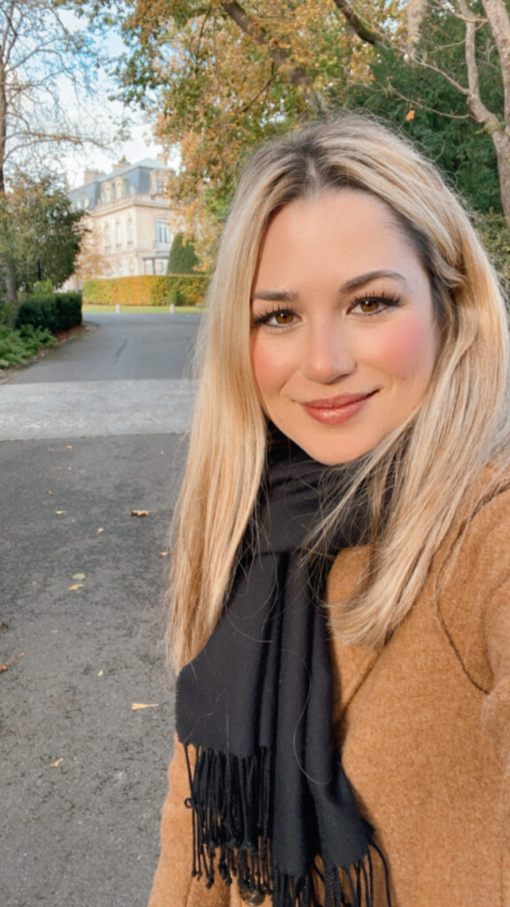 beeta in paris in fall