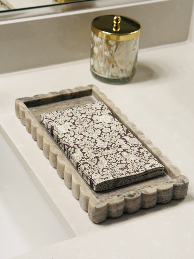 napkin tray and storage tin